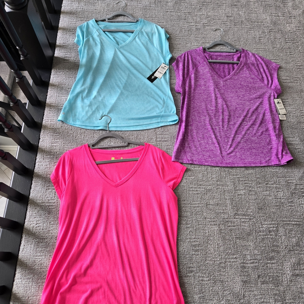Ideology And Xersion V-Neck Short Sleeve Tops in Hot Pink, Aqua & Purple